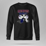 Patriots Win Snoopy High Five Celebration 9 Sweatshirt