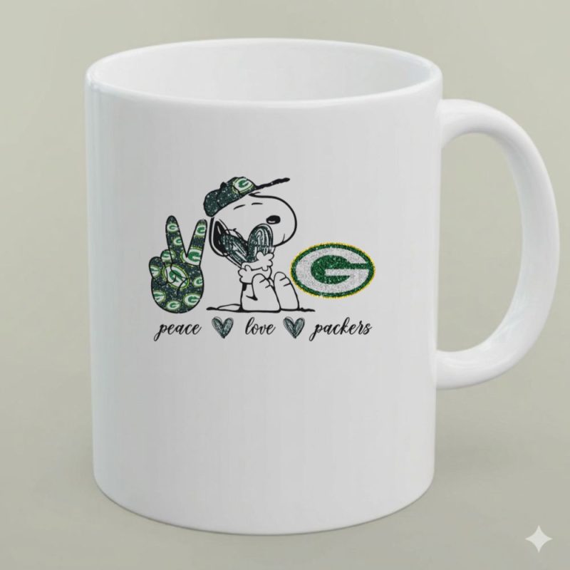 Peace Love Green Bay Packers Snoopy Vintage Football Fan 1 Mug.jpg