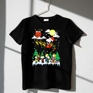 Peanuts Christmas Charlie Brown Snoopy Santa Sleigh Woodstock Scene 1 T Shirt 1.jpg