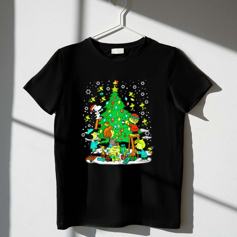 Peanuts Noel Christmas Tree Decorating With Snoopy And Friends 1 T Shirt 1.Jpg