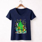 Peanuts Noel Christmas Tree Decorating with Snoopy and Friends 5 Womens V Neck 1.jpg