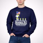 Peanuts Snoopy Memorial Day Remember and Honor American Flag 3 Sweatshirt