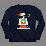 Peanuts Snoopy Santa Woodstock Christmas Wreath Doghouse Lights 6 Long Sleeves 1.jpg