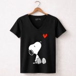 Peanuts Snoopy Sitting with Heart 7 Womens V Neck