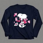 Peanuts Valentines Snoopy Carrying Hearts and Envelopes 6 Long Sleeves