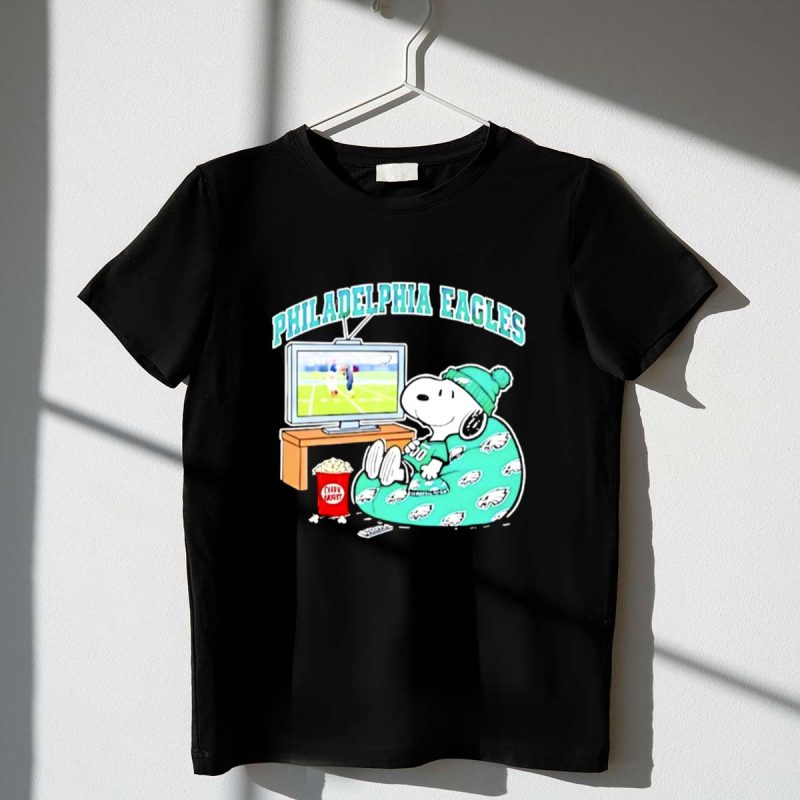 Philadelphia Eagles Snoopy Cozy Game Day Peanuts 1 T Shirt
