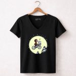 Philadelphia Eagles Snoopy Et Moon Bicycle Scene 7 Womens V Neck
