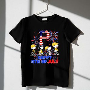 Pittsburgh Pirates x Snoopy Friends happy 4th of July 1 T Shirt.jpg