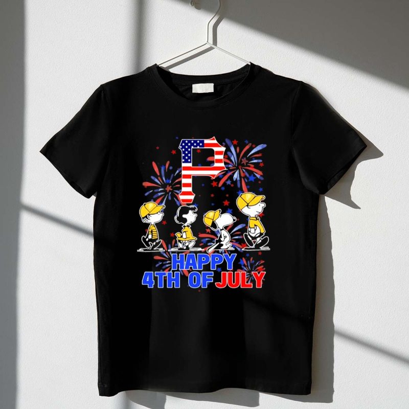 Pittsburgh Pirates X Snoopy Friends Happy 4Th Of July 1 T Shirt.jpg