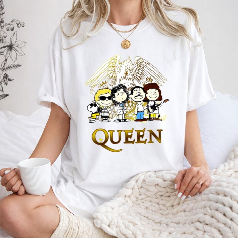 Queen Band Peanuts Comic Style Snoopy Dog 1 T Shirt.jpg