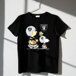 Raiders Snoopy Charlie Brown Woodstock Football Team Helmets 1 T Shirt