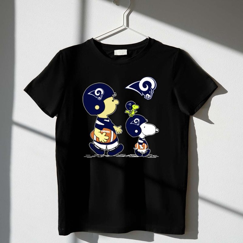 Rams Snoopy Charlie Brown Woodstock Football Helmets 1 T Shirt