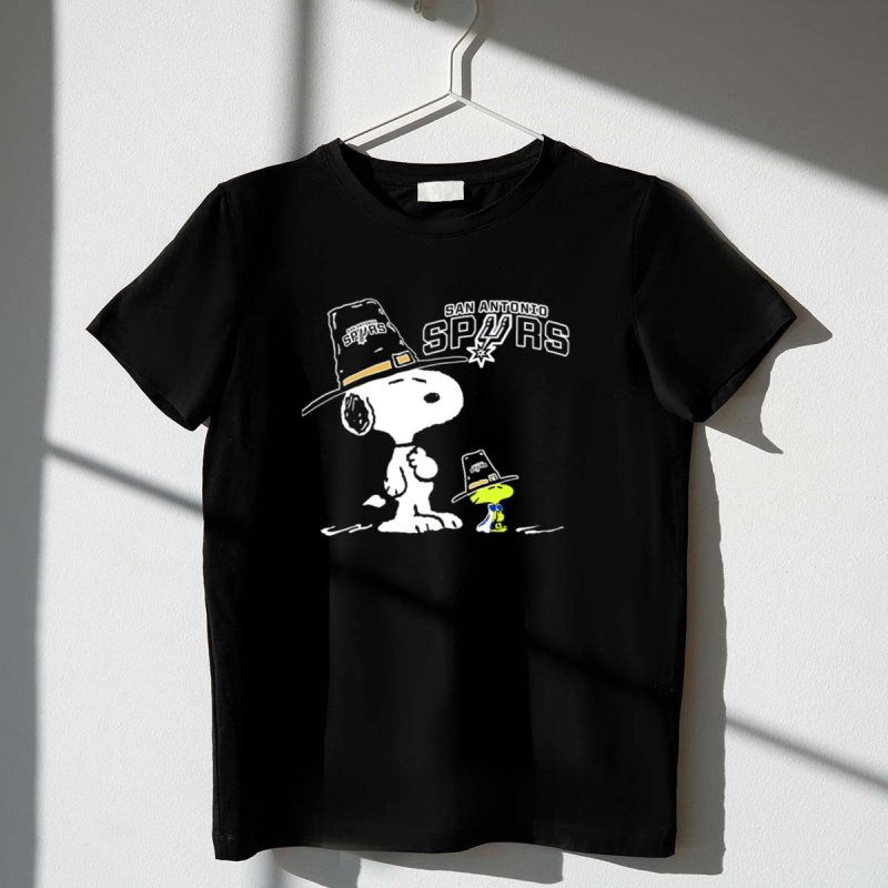 San Antonio Spurs Snoopy Woodstock Pilgrim Hats 1 T Shirt