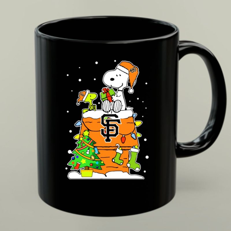 San Francisco Giants Snoopy Christmas Santa Hat With Woodstock And Presents 1 Mug 1.Jpg