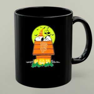 San Francisco Giants Snoopy Woodstock Halloween Moon Pumpkins 1 mug 1.jpg