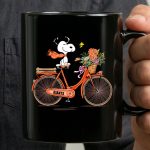 San Francisco Giants Snoopy on Bicycle with Flowers 3 mug 1.jpg