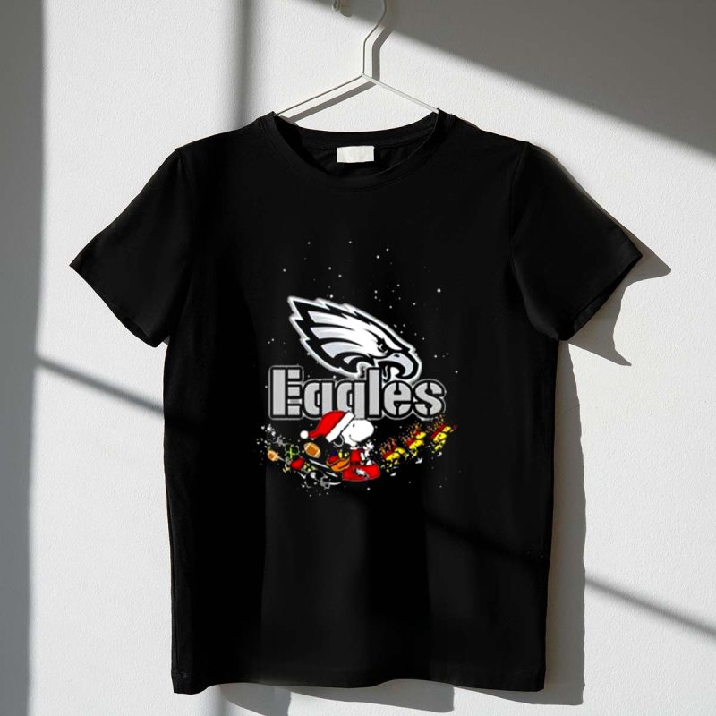 Santa Snoopy Riders Woodstock Merry Christmas Philadelphia Eagles 1 T Shirt