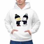 Seattle Kraken Snoopy and Charlie Brown Fist Bump 2 Hoodie.jpg
