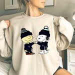 Seattle Kraken Snoopy and Charlie Brown Fist Bump 3 Sweatshirt.jpg