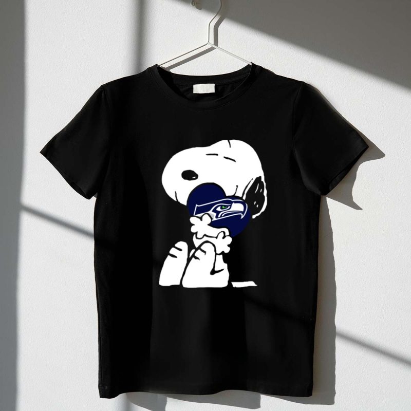 Seattle Seahawks Snoopy Hugging Heart 1 T Shirt
