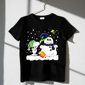 Seattle Seahawks Snoopy Snowman Hat Winter Football Scene 1 T Shirt