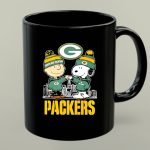 Snoopy And Charlie Brown Green Bay Packers Football Skyline 1 mug.jpg