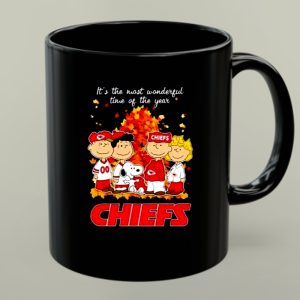 Snoopy And Friends Chiefs Its The Most Autum Fall 1 mug.jpg
