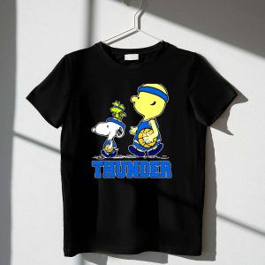 Snoopy And Oklahoma City Thunder Basketball Fans Walking With Woodstock 1 T Shirt