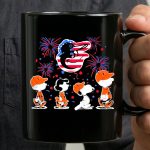 Snoopy And The Peanuts Baltimore Orioles 4th Of July American Flag 3 mug.jpg