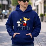 Snoopy And Woodstock Detroit Tigers Baseball Fans Peanuts Characters 8 Hoodie.jpg
