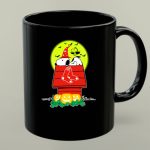 Snoopy And Woodstock Halloween Boston Red Sox Pumpkin House 1 mug.jpg