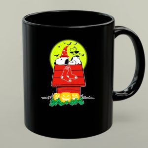 Snoopy And Woodstock Halloween Boston Red Sox Pumpkin House 1 mug.jpg