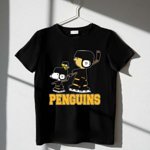 Snoopy And Woodstock With Pittsburgh Penguins Hockey Gear Shirt