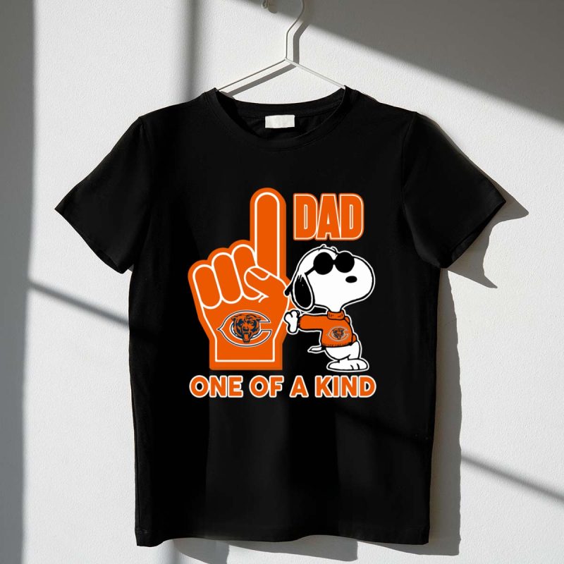 Snoopy Chicago Bears 1 Dad One Of A Kind 1 T Shirt