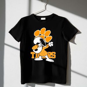 Snoopy Dabbing Clemson Tigers Paw Prints 1 T Shirt.jpg