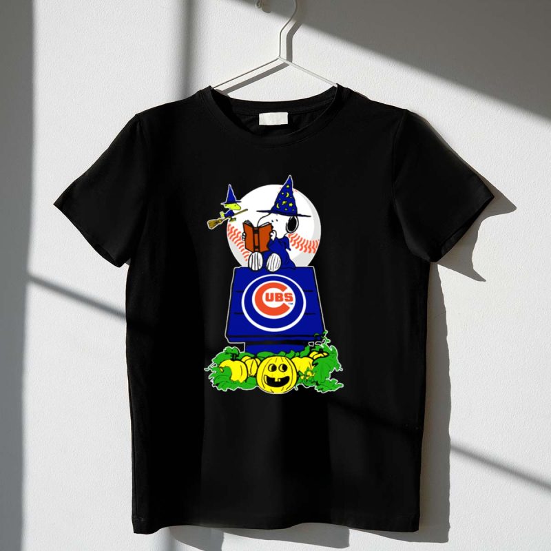 Snoopy Halloween Chicago Cubs With Baseball And Pumpkins 1 T Shirt