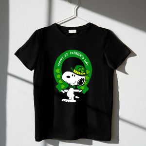 Snoopy Happy St Patricks Day with Shamrocks and Green Hat 1 T Shirt