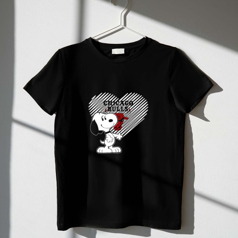 Snoopy Heart Chicago Bulls Fans 1 T Shirt