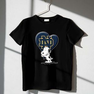Snoopy Heart Hug Notre Dame Fighting Irish Nd 1 T Shirt.jpg