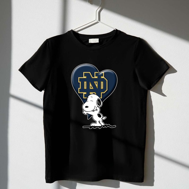 Snoopy Heart Hug Notre Dame Fighting Irish Nd 1 T Shirt.jpg