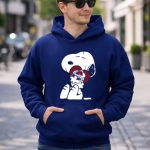 Snoopy Holding Colorado Avalanche Heart 8 Hoodie.jpg