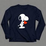 Snoopy Holding Red Heart Peanuts Dog 6 Long Sleeves