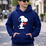 Snoopy Holding Red Heart Peanuts Dog 8 Hoodie