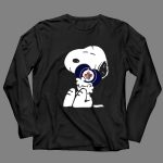 Snoopy Holding Winnipeg Jets Heart 4 Long Sleeves.jpg
