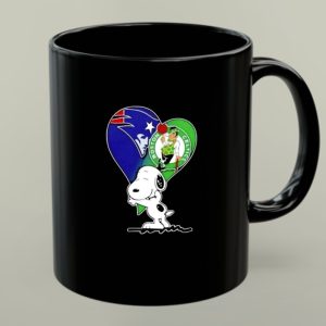 Snoopy Hug Heart Mashup Patriots And Boston Celtics 1 mug.jpg
