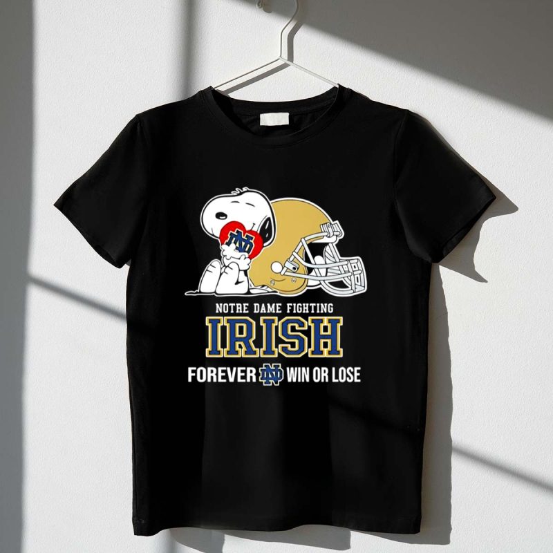 Snoopy Hug Heart Notre Dame Fighting Irish Forever Win Or Lose 1 T Shirt.jpg