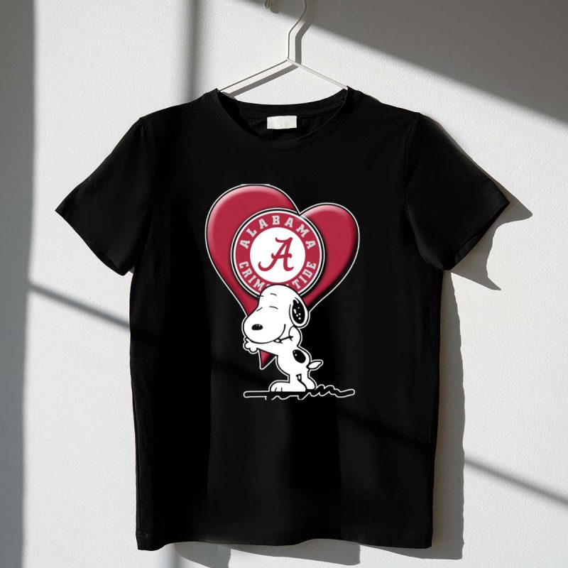 Snoopy Hugging Alabama Crimson Tide Heart 1 T Shirt