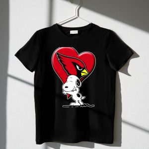 Snoopy Hugging Arizona Cardinals Heart 1 T Shirt