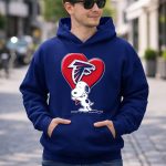 Snoopy Hugging Atlanta Falcons Heart 8 Hoodie