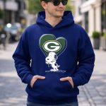 Snoopy Hugging Heart with Green Bay Packers 8 Hoodie